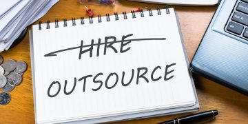Hire or Outsource – Hiring Local Talent vs Remote Talent